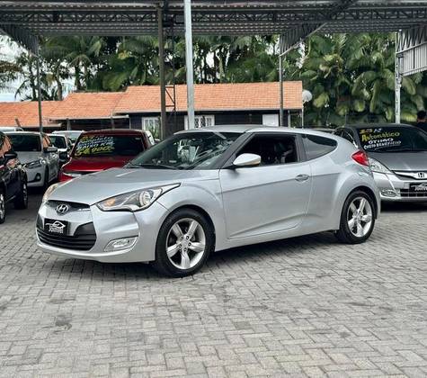 HYUNDAI VELOSTER 1.6 16V GASOLINA 3P AUTOMÁTICO HYUNDAI VELOSTER 1.6 16V GASOLINA 3P AUTOMÁTICO
